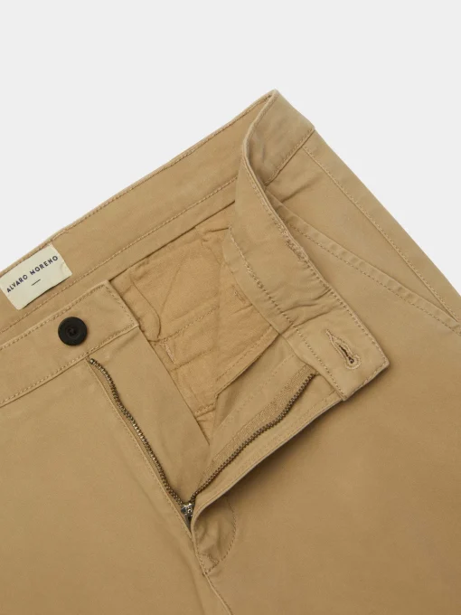 Chino<Alvaro Moreno PANTALON CHINO COMFORT Camel